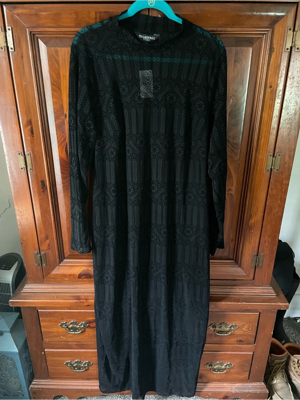 torrid Black Long-Sleeve Lace Maxi Dress